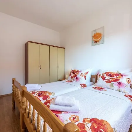 Enjoy In At Peaceful 2br Zadar