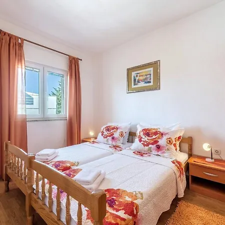 Enjoy In At Peaceful 2br Apartment
