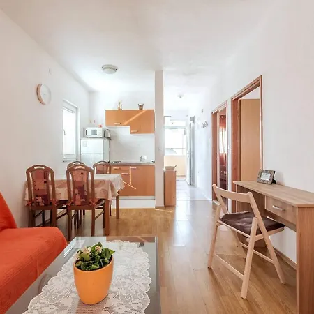 Apartment Enjoy In At Peaceful 2br Zadar